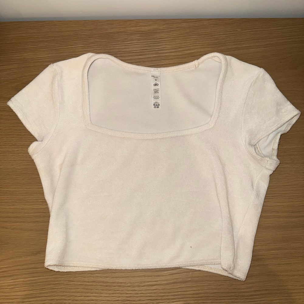 CREAM ALO WOMEN’S SQUARE NECK CROPPED T-SHIRT